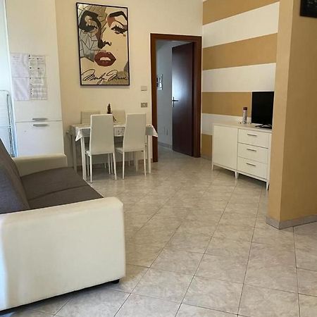 דירות דסנזאנו דל גארדה Marilyn House מראה חיצוני תמונה