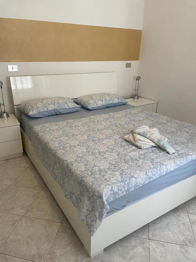 דירות דסנזאנו דל גארדה Marilyn House מראה חיצוני תמונה