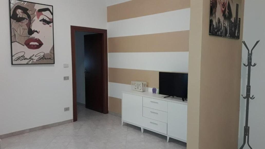 דירות דסנזאנו דל גארדה Marilyn House מראה חיצוני תמונה